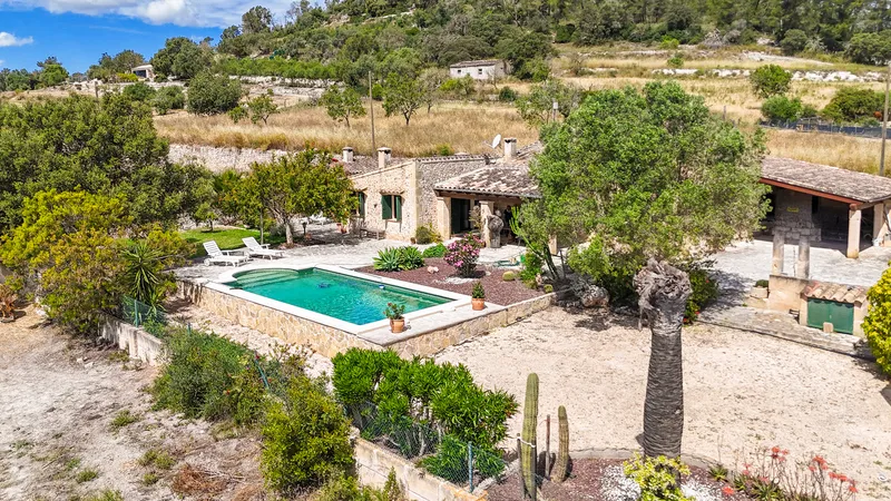 Sineu – Finca with Pool and 2 Bedrooms — photo 1