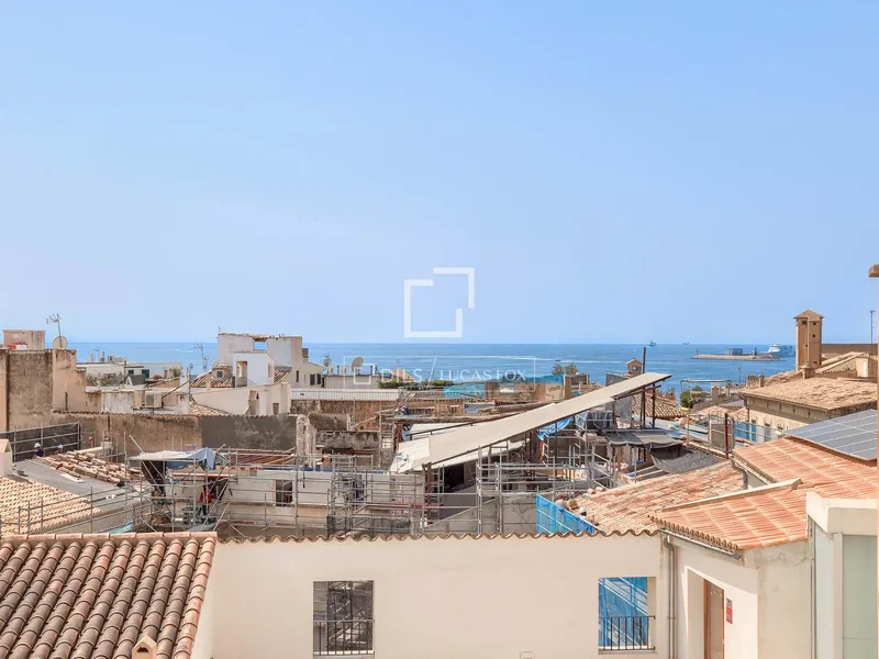 134m² apartment with 23m² terrace for sale in Palma de Mallorca — photo 2