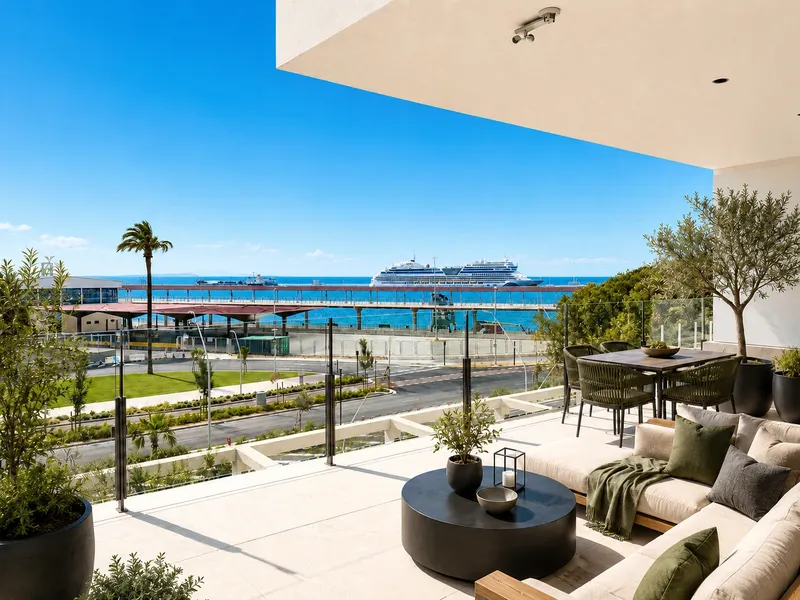 Luxury apartment for sale with sea and harbour views in Palma Nº203 — photo 5