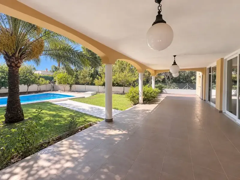Luxury villa in Sol de Mallorca with partial sea views — photo 12