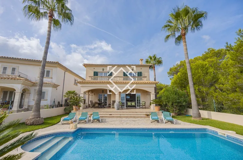 Villa with spectacular views and holiday license in Sa Marina, Alcudia - Unique Opportunity — photo 1