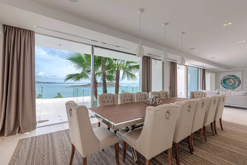 Exceptional seafront luxury property with direct sea access — photo 5