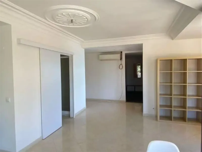 Studio with bedroom and terrace, no pets allowed and no smoking. Seasonal rental, maximum 11 months — photo 5
