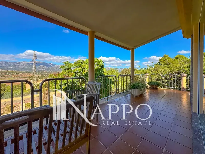Nappo Real Estate is pleased to present this magnificent estate with an independent villa located in a natural setting just ten minutes — photo 4