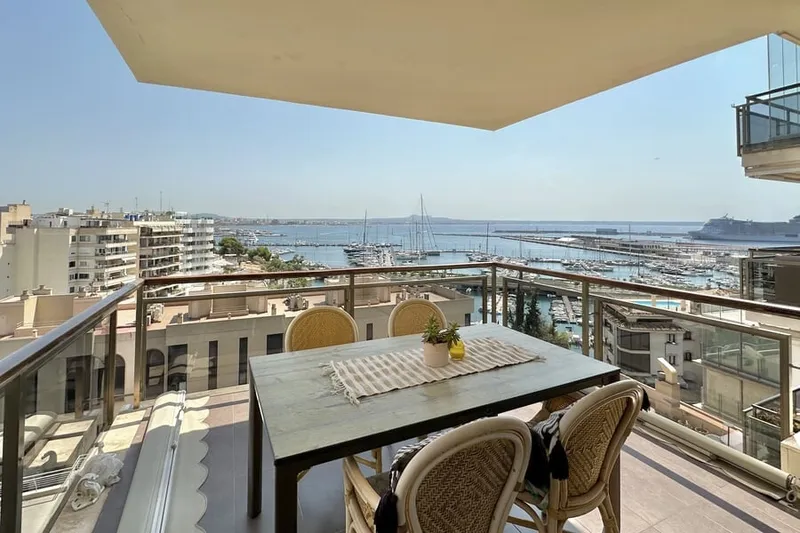Spacious apartment with views and parking near Porto Pi — photo 1