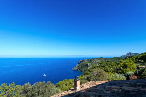 Deià, finca with two houses and large plot in Deià — photo 1