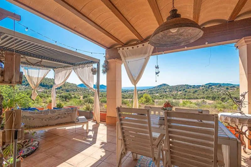 Traditional finca with panoramic views and exceptional privacy. — photo 1