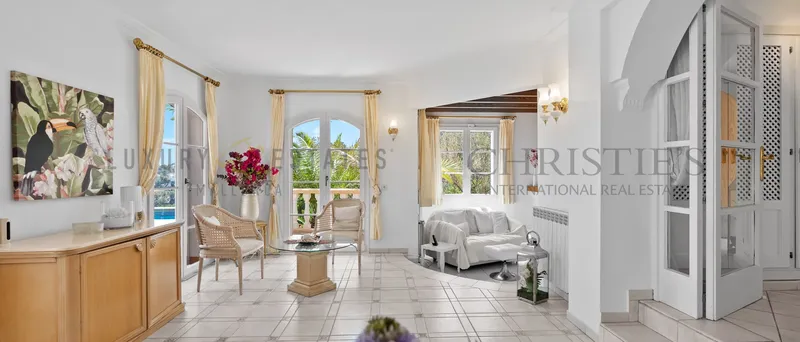 Mediterranean villa in Puerto de Andratx with harbor and sea views — photo 4