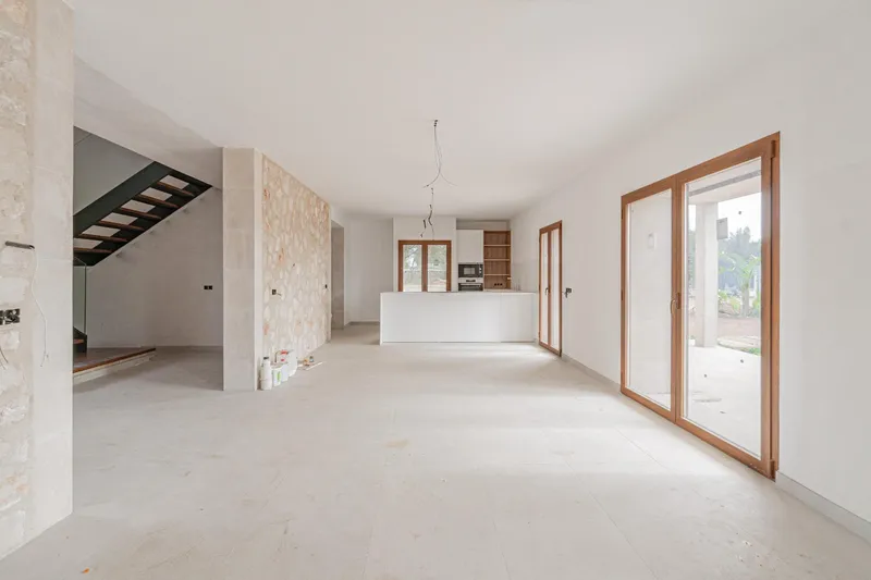 Renovated stone house — photo 7
