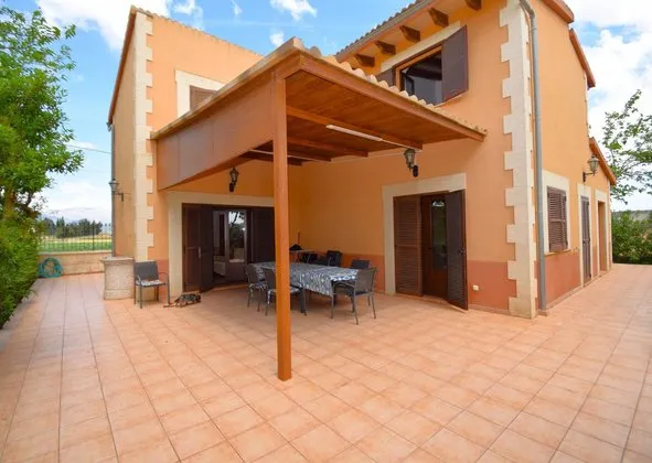 Estate in Calle Hort d'en Guinei, Pobla (Sa) — photo 1