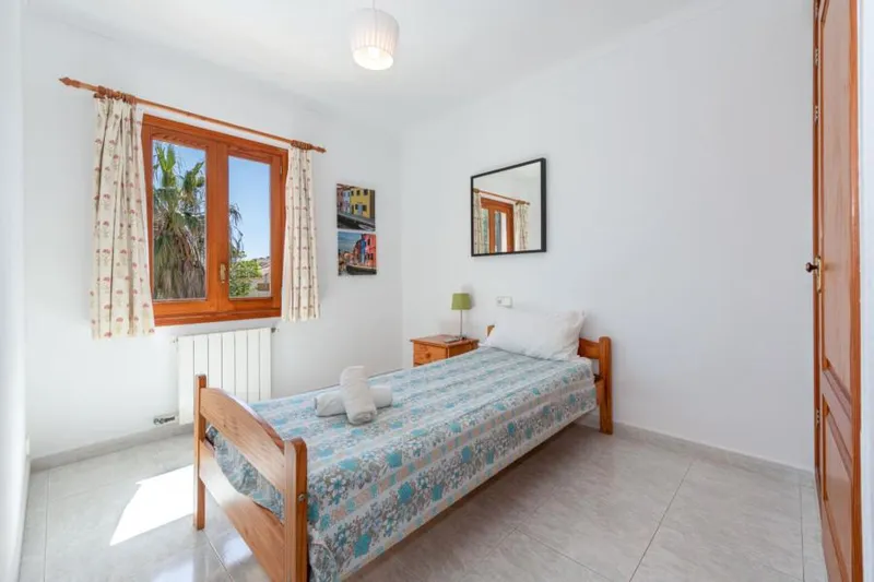 Reserved: Detached villa with private pool and rental license, walking distance to PP centre — photo 3