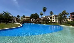 Apartment for sale in Santa Ponsa — photo 1