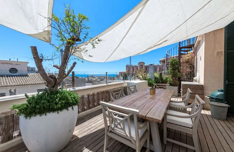 Penthouse in Cort, Palma de Mallorca — photo 1