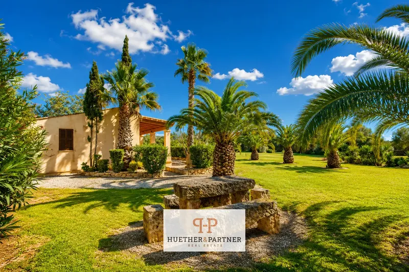 Natural stone finca in Santanyí with sea views, guest house and absolute privacy — photo 11