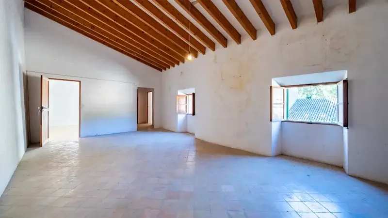 Charming finca. This picturesque rustic finca is situated on a plot of more than 420,000 m2 near Binissalem in Mallorca, at the foot of the S — photo 11