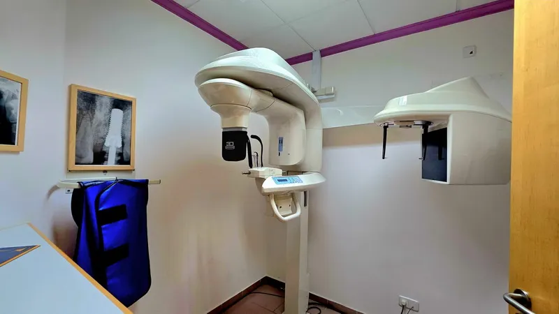 High-quality, fully equipped dental practice for sale — photo 6