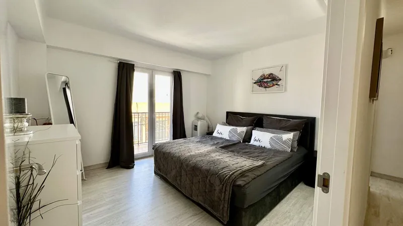 75m² apartment with 4 rooms, balcony and sea view for sale — photo 6