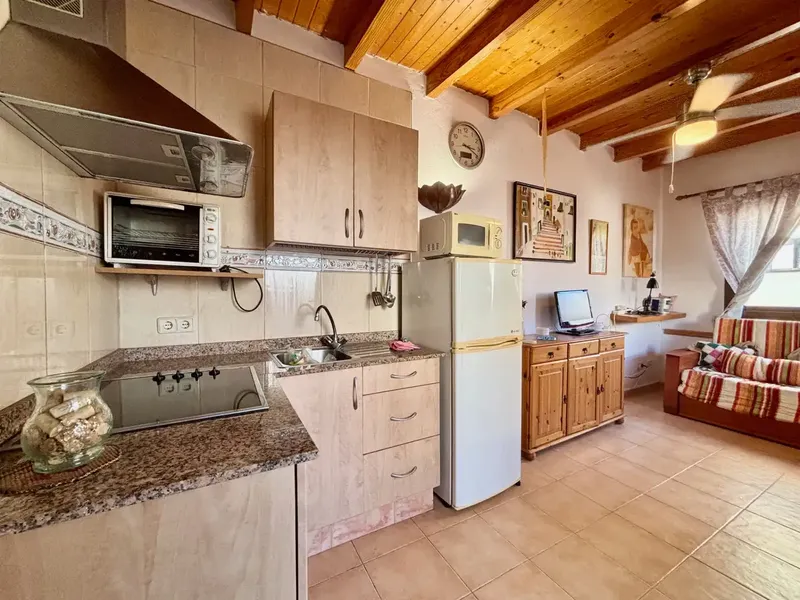 Unique opportunity! Cozy apartment with balcony and studio with terrace — photo 9