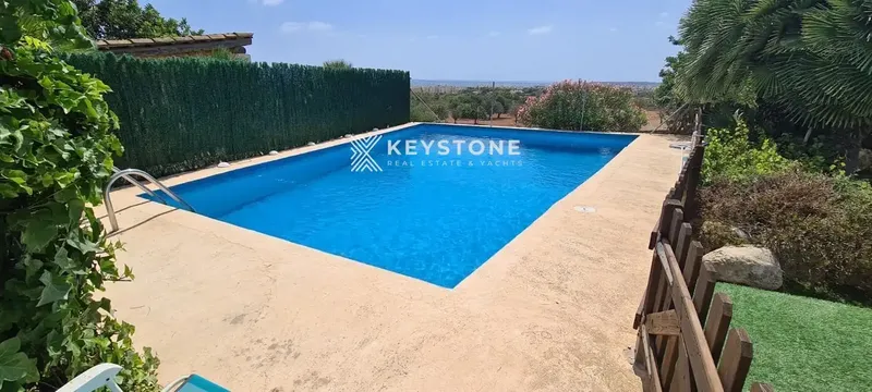 Charming country house near the sea — photo 1
