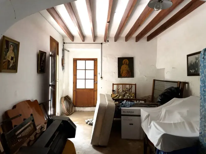 Large house with patio in the center of Muro — photo 1