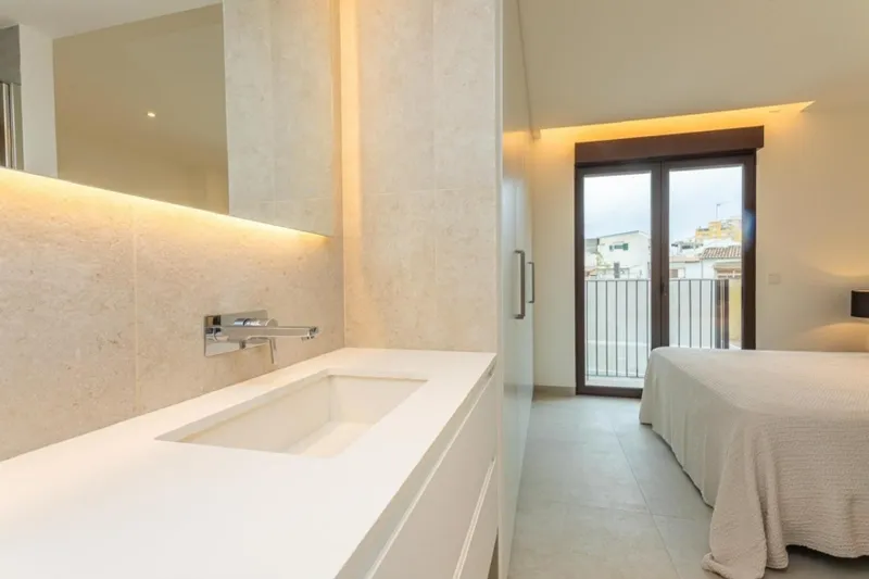Luxury Living in Santa Catalina – Brand-New Designer Apartment with Pool & Gym — photo 5