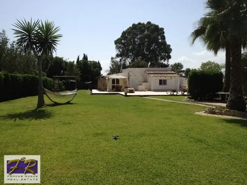 Welcome to Fincas Roque, where we present an exclusive rustic finca in a privileged location between Alcudia and Sa Pobla, in the beautiful — photo 8
