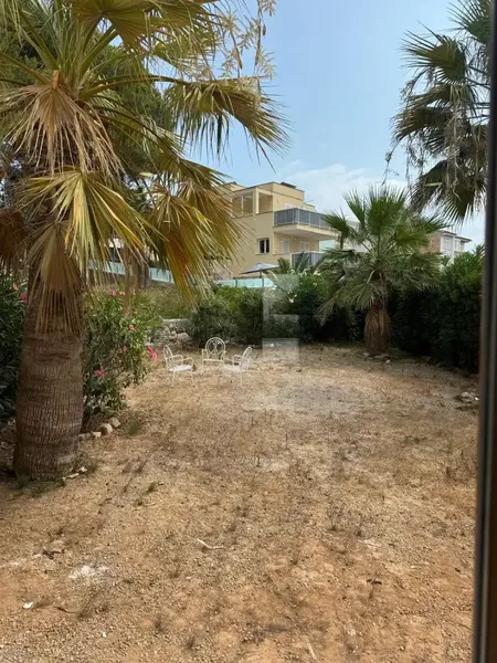 Reformed flat in Portocolom, facing the sea and a few steps from the beach, in a privileged location with pleasant views — photo 10