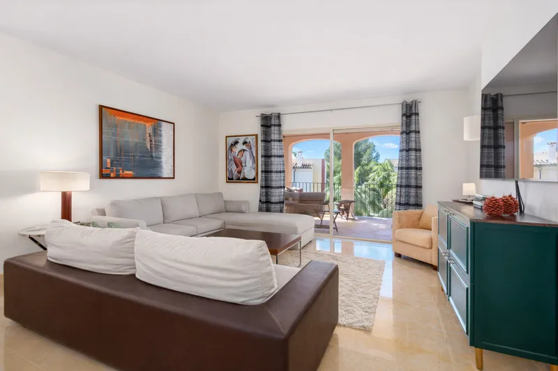 Penthouse with panoramic mountain views and a private rooftop terrace — photo 3