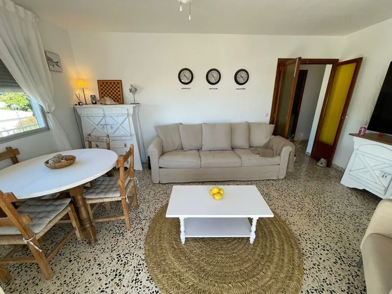 Five-Bedroom Apartment with Sea Views in Tranquil and Convenient Location in Sant Elm — photo 4