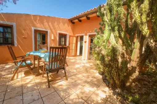 Campanet: Charming finca with wonderful garden and pool in the idyllic countryside of Campanet — photo 10