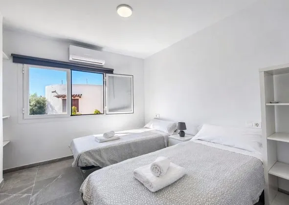 Flat / apartment in Jardiel Poncela, 8, Palmanova, Calvià — photo 1