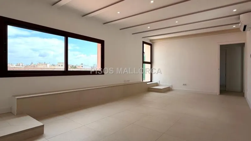Penthouse. Palma de Mallorca, Jaume III Area — photo 1