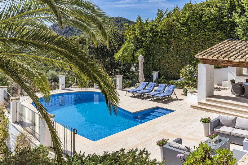 Port Andratx: Spacious villa with 4 bedrooms, pool and panoramic views for sale — photo 11