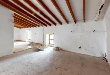 Large traditional house to renovate in Ses Alqueries — photo 8