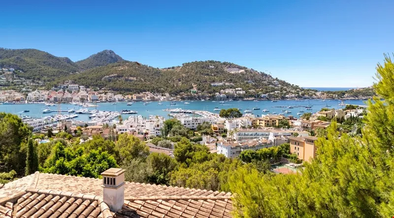 Mediterranean sea view villa with guest accommodation for sale in Port d’Andratx — photo 1