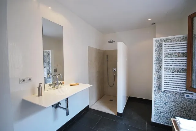 Stylish duplex apartment in Moorish townhouse in Fornalutx — photo 11