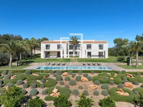 554m² country house with 70m² terrace for sale in Artà — photo 2