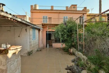House - Santa Maria del Camí (Santa Maria del Camí), Built Surface 380m², Plot Surface 243m², 4... — photo 1