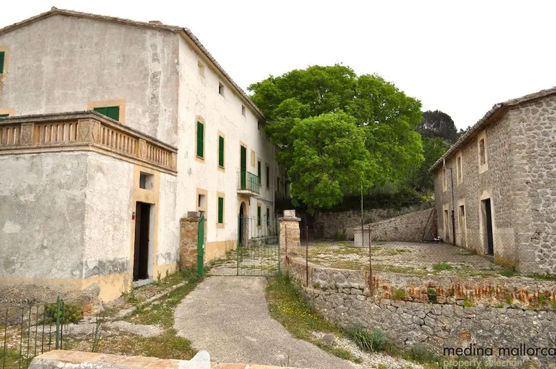 Rustic finca in Puigpunyent with panoramic views — photo 2