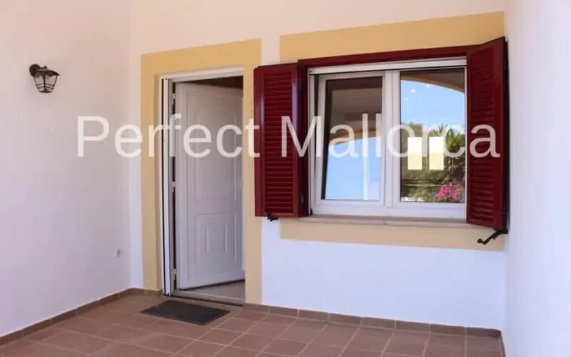 Well-kept mid-terraced house with sunny terrace in Cala Murada — photo 4