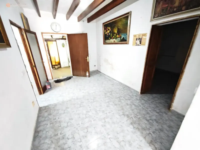 Charming house to renovate in Sineu – 256 m2 with patio and garden — photo 10
