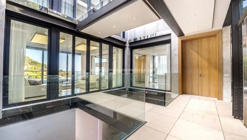 Luxury chalet with sea views in Canyamel — photo 9