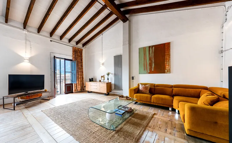 Impressive renovated soap factory with pool in Sól — photo 6
