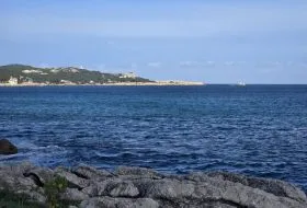 Exclusive property on the seafront — photo 1