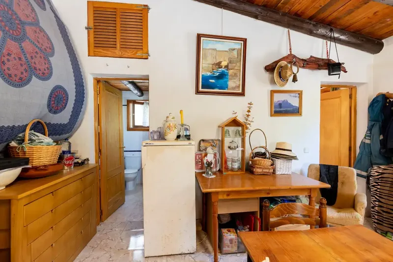 En uno de los entornos más atractivos y tranquilos de la Serra de Tramuntana se encuentra esta encantadora finca rústica situada en Son Caba — photo 11