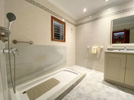 Townhouse with patio and garage, (pool possible) in Sant Llorenç — photo 9
