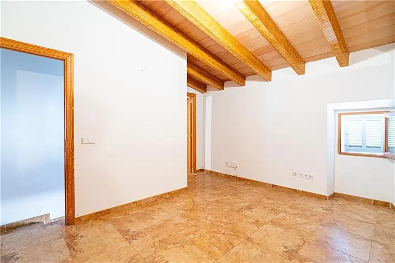 Traditional Mallorcan house for renovation on a plot of approx. 200 m², — photo 9