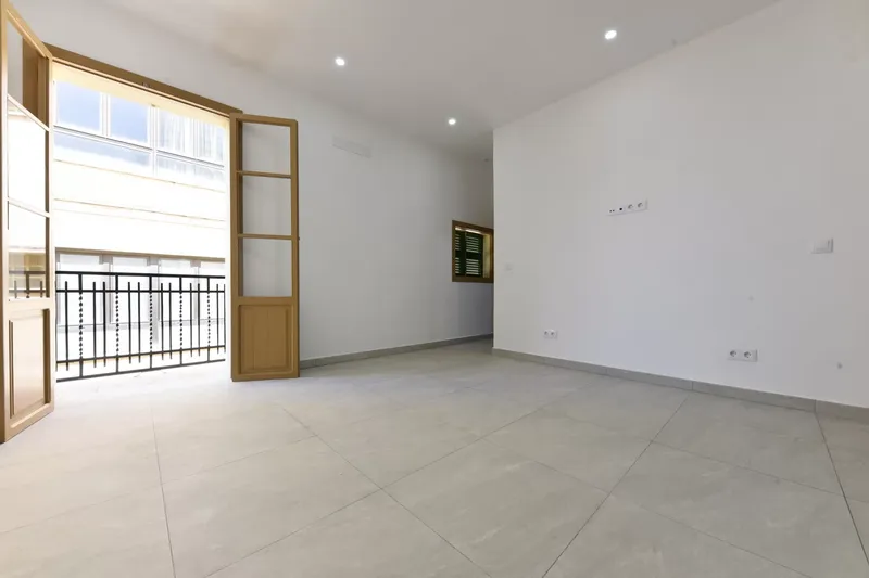 Fully renovated apartment with private terrace in Manacor — photo 2