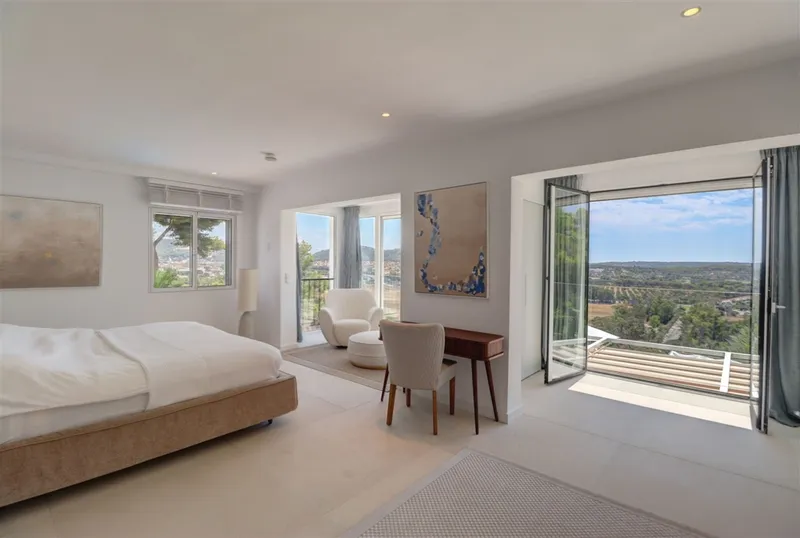 Buy a stylish duplex with a private Balinese garden in Santa Ponsa — photo 7