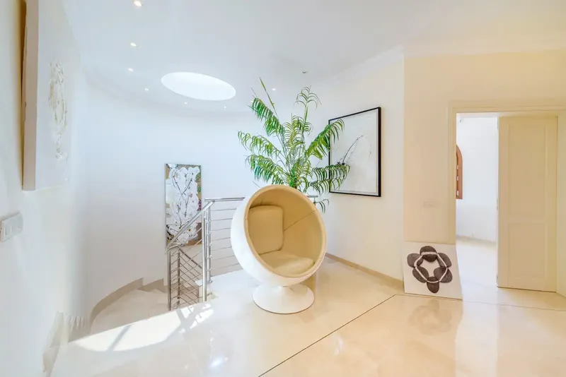 Exclusive villa for seasonal rental on the seafront in Portals Vells, Mallorca, with 7 bedrooms, 8 bathrooms, independent apartment — photo 9